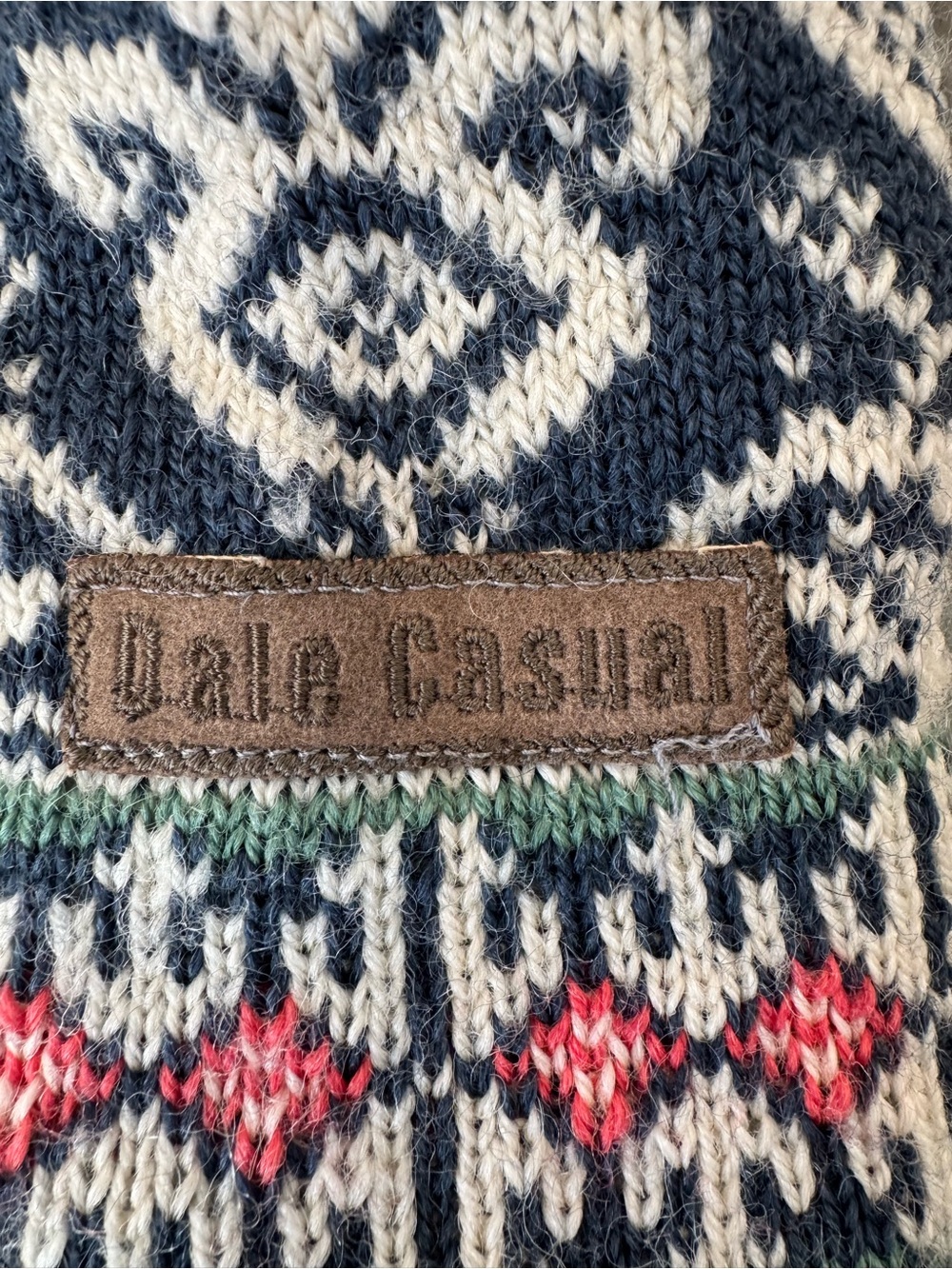 Vintage Dale of Norway Nordic Fair Isle Wool Cardigan Navy Blue & Cream 21x26 - Picture 5 of 7